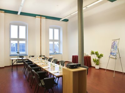 EA Business Hotel Jihlava**** - переговорная комната РЕССЛ (RESSL)